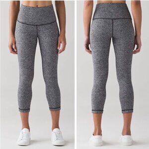 Lululemon Wunder Under black and White Crop Heathered Leggings in size 12